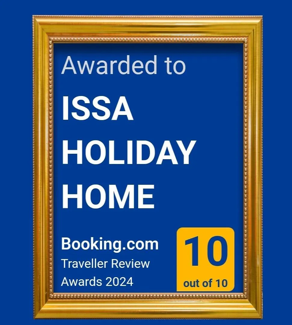 Issa Holiday Home - 3 Min Walk To Beach Kastela